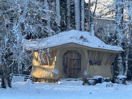 Photo ads/2584000/2584826/a2584826.jpg : insolite oeuvre d'art pour activité ponctuelle