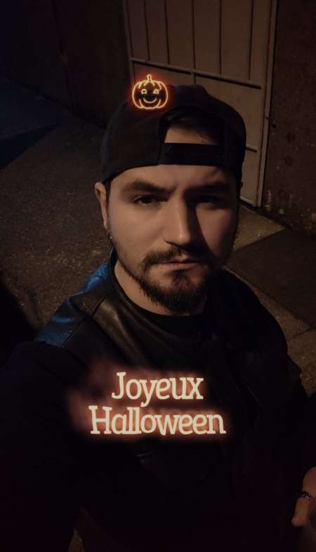 Photo ads/2585000/2585087/a2585087.jpg : Jeune homme cherche fille/femme pour sexe