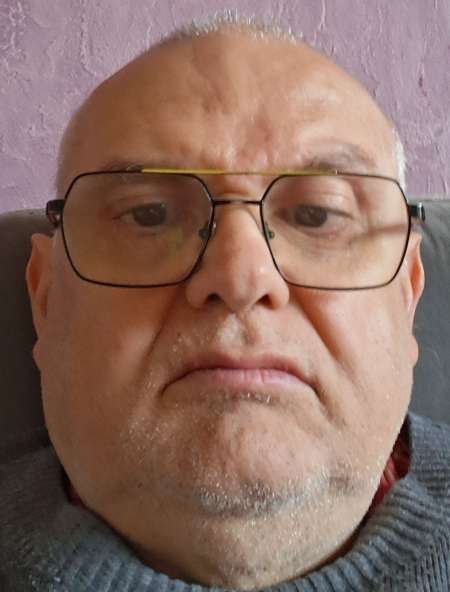 Photo ads/2592000/2592678/a2592678.jpg : je mérite une fessée