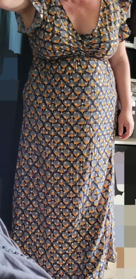 Photo ads/2593000/2593786/a2593786.jpg : couple recherche homme qui peut recevoir