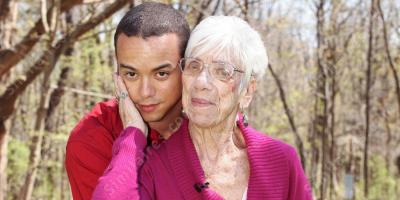 Photo ads/2596000/2596582/a2596582.jpg : toyboy, gigolo pour demoiselle de 50 à 75