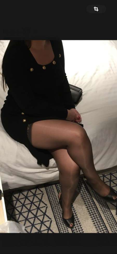 Photo ads/2596000/2596915/a2596915.png : Homme soumis pour faire votre ménage