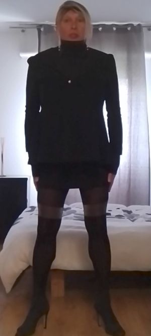 Photo ads/2597000/2597572/a2597572.jpg : Coucou j'aimerais m'Exprimer