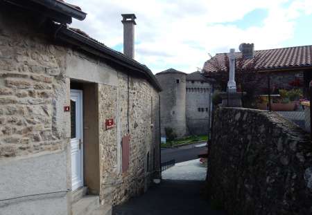 Photo ads/2600000/2600120/a2600120.jpg : appartement f 3 au skis Chalmazel a 3h30 de saran