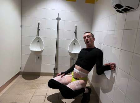 Photo ads/2600000/2600555/a2600555.jpg : Lope soumise deprevé publique, exhib, sm