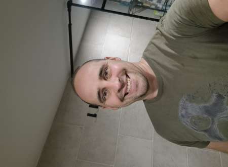 Photo ads/2600000/2600881/a2600881.jpg : Homme a tout faire !