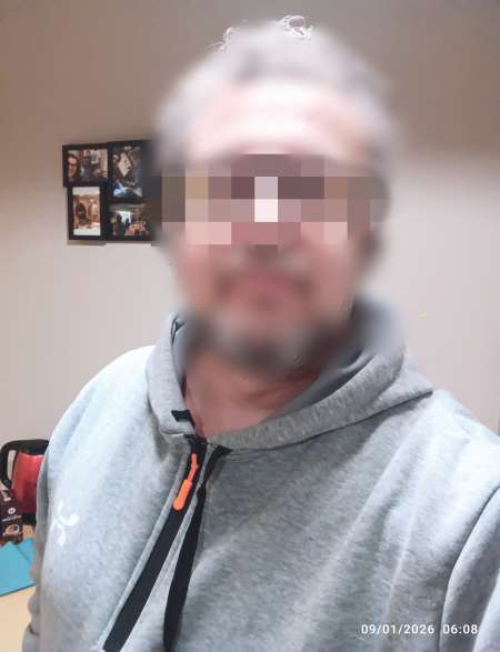 Photo ads/2601000/2601011/a2601011.jpg : Homme pour femme objet