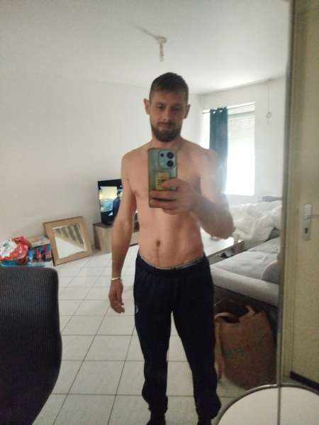 Photo ads/2601000/2601672/a2601672.jpg : Homme pour cougar et tout age