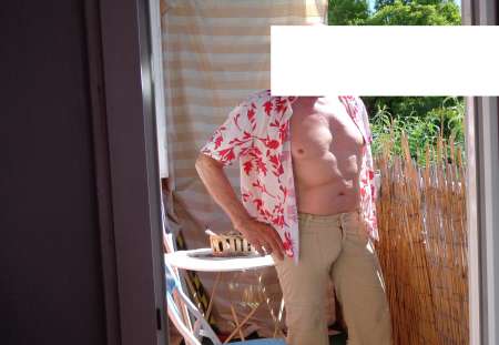 Photo ads/2602000/2602669/a2602669.jpg : Recois toutes femmes discretion