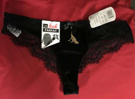 Photo ads/2603000/2603743/a2603743.jpg : Lingerie,bas autofixant, soutiens-gorge