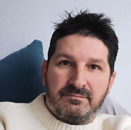 Photo ads/2608000/2608645/a2608645.jpg : Uniquement pour femme