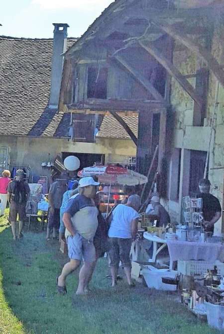 Vide Greniers 5 juillet à IZIEU (01300)