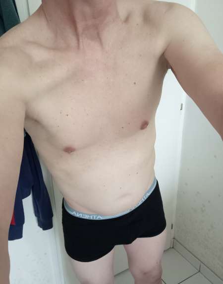 Photo ads/2611000/2611909/a2611909.jpg : Hom 58 ans, rech un massage naturiste par f ou hom