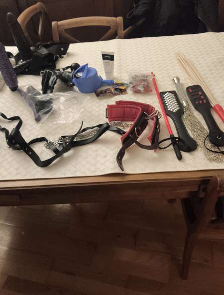 Photo ads/2613000/2613266/a2613266.jpg : Dominatrice en couple pour soumis et soumise