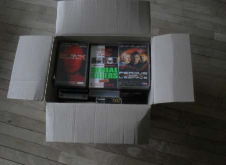 Photo ads/2613000/2613423/a2613423.jpg : lot cassette vidéo .