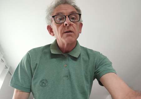 Photo ads/2616000/2616278/a2616278.jpg : Homme cherche femme ayant une très grosse poitrine