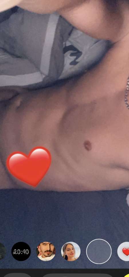 Photo ads/2616000/2616930/a2616930.jpg : Pour couple hétéro ou femme expérimenté merci