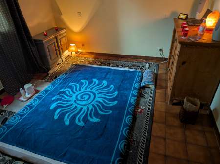 Photo ads/2619000/2619604/a2619604.jpg : Massage tantrique proche de Toulon