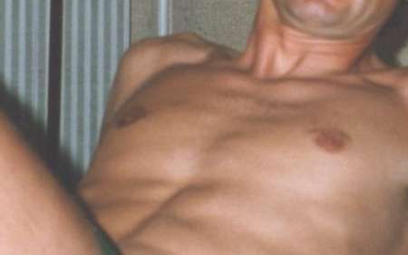 Photo ads/2622000/2622904/a2622904.jpg : Recherche étudiante ou jeune femme sympa