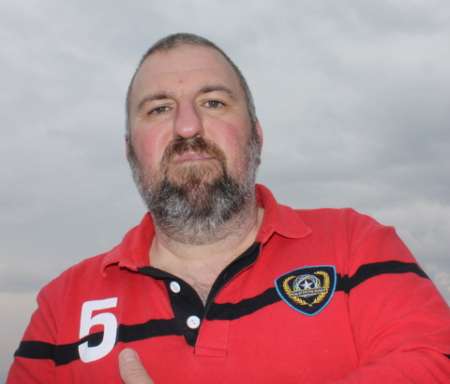 Photo ads/2624000/2624476/a2624476.jpg : PARTENAIRE POUR VELO DANS PISCINE SUR L'ARBRESLE