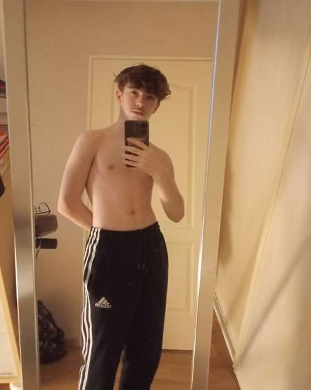 Photo ads/2626000/2626198/a2626198.jpg : recherche homme actif sur chalon (scato)