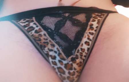 Photo ads/2628000/2628223/a2628223.jpg : Culotte porté femme sexy