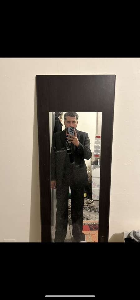 Photo ads/2630000/2630364/a2630364.png : Homme dominateur cherche sa soumise