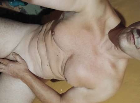 Photo ads/2633000/2633836/a2633836.jpg : Voyeur sportif mur pour cple exhib exterieur du 40