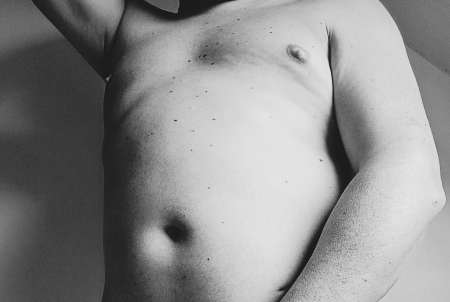 Photo ads/2633000/2633963/a2633963.jpg : Une femme pour découverte mutuelle du massage ?