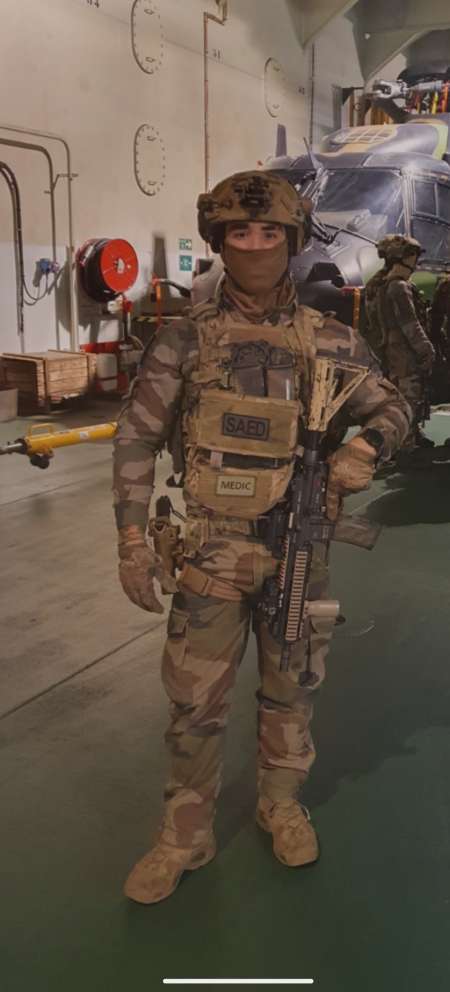 Photo ads/2635000/2635854/a2635854.png : Amusé et faire des connaissances