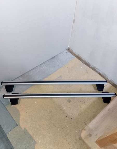 Photo ads/2636000/2636690/a2636690.jpg : Barre de toit Volkswagen Polo