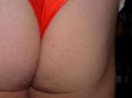 Photo ads/2636000/2636824/a2636824.jpg : Je recherche une fesseuse