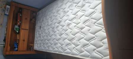 Photo ads/2637000/2637580/a2637580.jpg : Lit 90 x 190 avec tiroirs + sommier