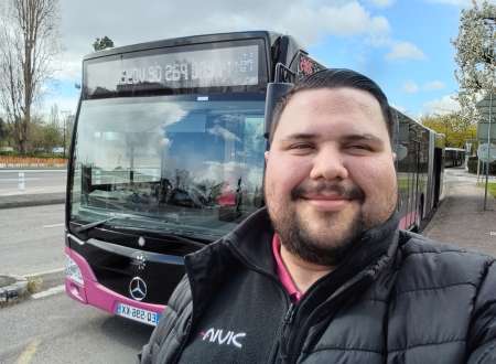 Photo ads/2638000/2638300/a2638300.jpg : Jeune hommes recherche une jeune femme