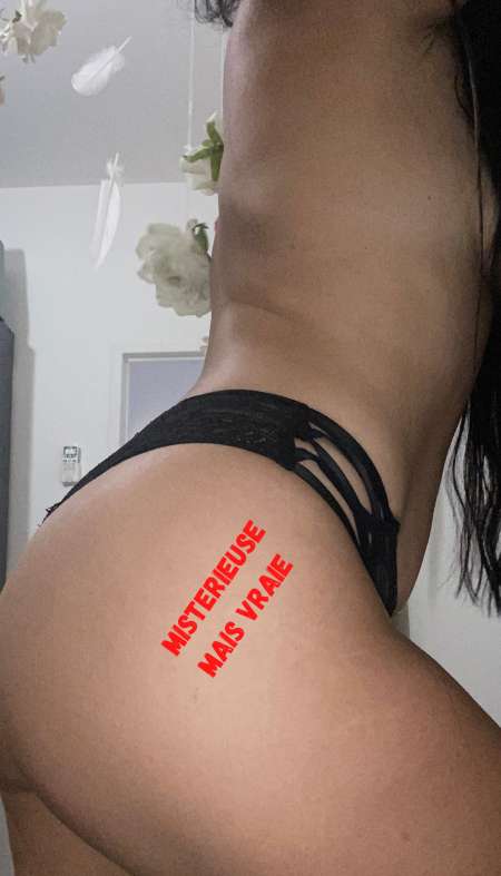 Photo ads/2638000/2638954/a2638954.png : Bluesky une femme raffinée