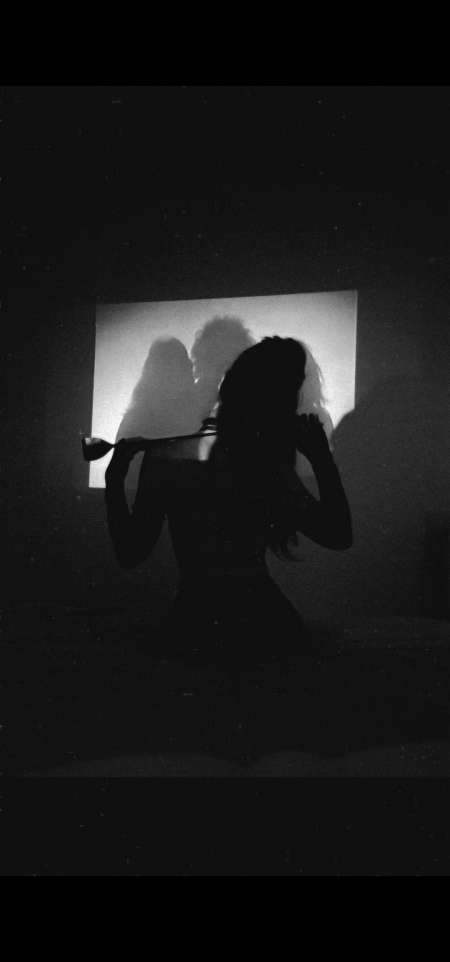 Photo ads/2639000/2639238/a2639238.png : Domina brune gothique
