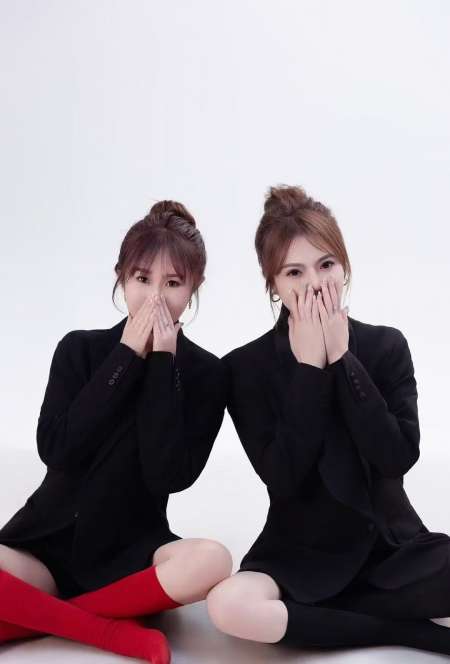 Photo ads/2639000/2639251/a2639251.jpg : jeunes filles massage à Beauvais