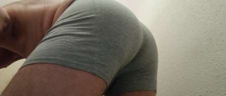 Photo ads/2642000/2642422/a2642422.jpg : Je Rech des JH actifs ou versa de 18 ans