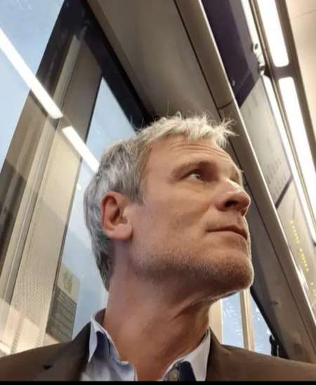 Photo ads/2642000/2642608/a2642608.png : Rencontre généreuse