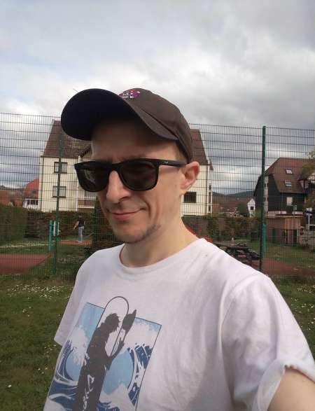 Photo ads/2643000/2643273/a2643273.jpg : Homme de 39 ans cherche juste à s'amuser à 100