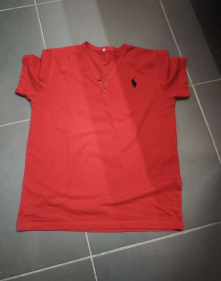 Photo ads/2643000/2643341/a2643341.jpg : Tee shirt odorant et sale / Sport