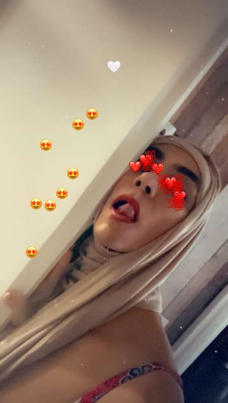 Photo ads/2644000/2644330/a2644330.jpg : belletrav voilée musulman