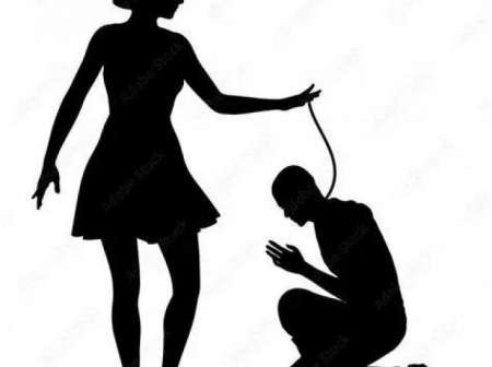 Photo ads/2645000/2645116/a2645116.jpg : Soumis sans tabou pour femme groupe couple bdsm