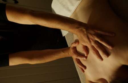 Photo ads/2645000/2645251/a2645251.jpg : massage suédois / détente totale