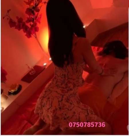 Photo ads/2645000/2645578/a2645578.jpg : salon de massage jeune femme