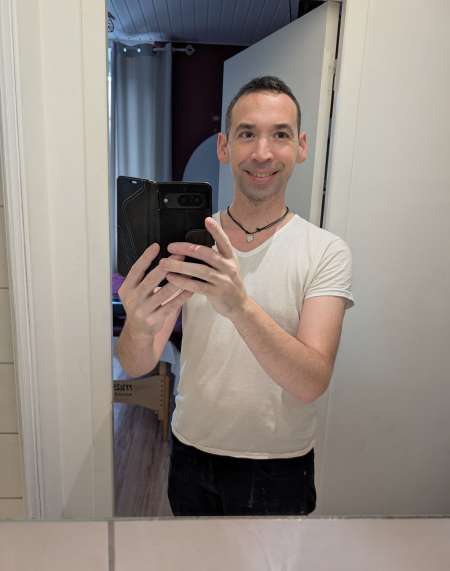 Photo ads/2646000/2646870/a2646870.jpg : Pour un massage naturiste et sensuel