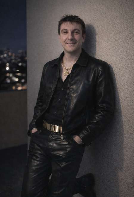 Photo ads/2647000/2647923/a2647923.png : HOMME DOMINATEUR...