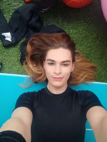 Photo ads/2651000/2651318/a2651318.jpg : Jeune femme trans veux s'amuser