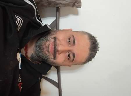 Photo ads/2651000/2651408/a2651408.jpg : Cherche couples ou jeune femme pour échangisme