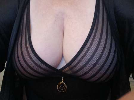 Photo ads/2651000/2651576/a2651576.jpg : Femme mature et coquine